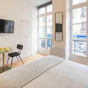 Charming Studio In The Heart Of Belleville Apartment